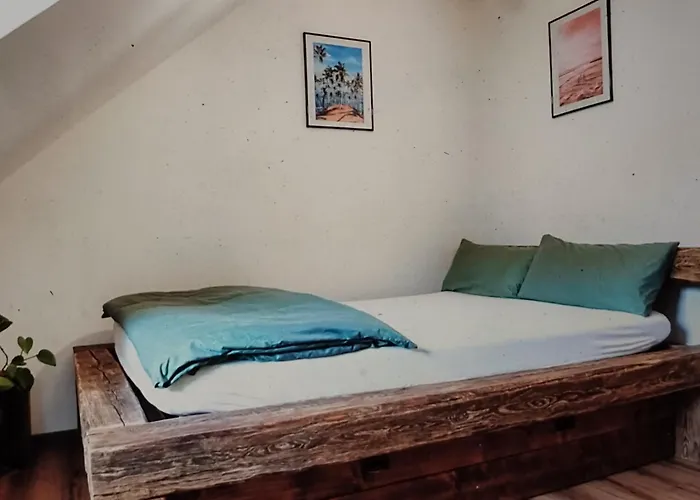 Апартаменти Zentrales Mit 3 En-suite Schlafzimmern Und Parkplatz In Frankfurt *